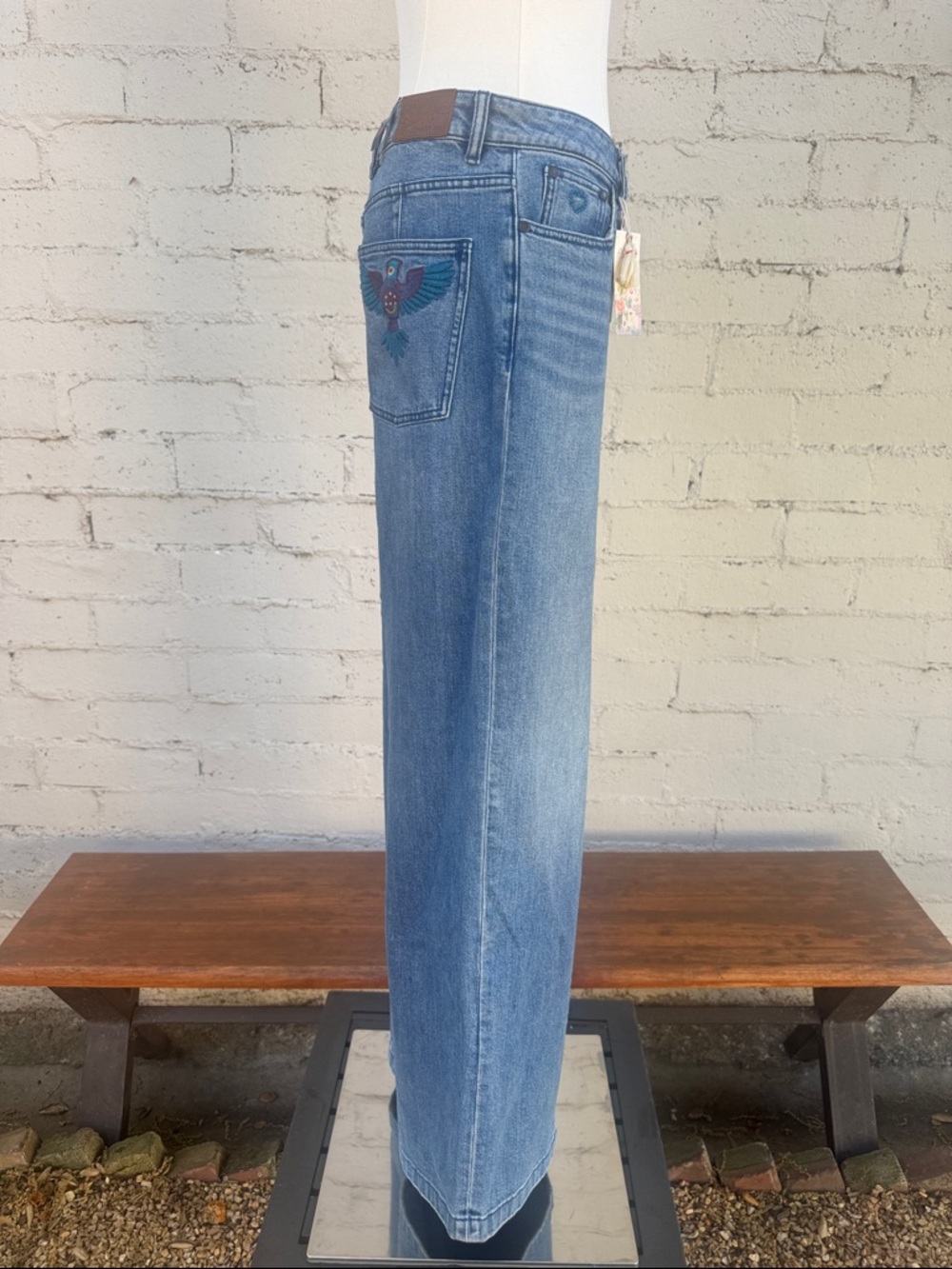 Johnny Was The Wide Leg Jean Sisa Medium Wash Embroidered Eagle Size 26 - Picture 5 of 12